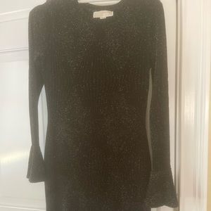 Beautiful dress, very stretchy